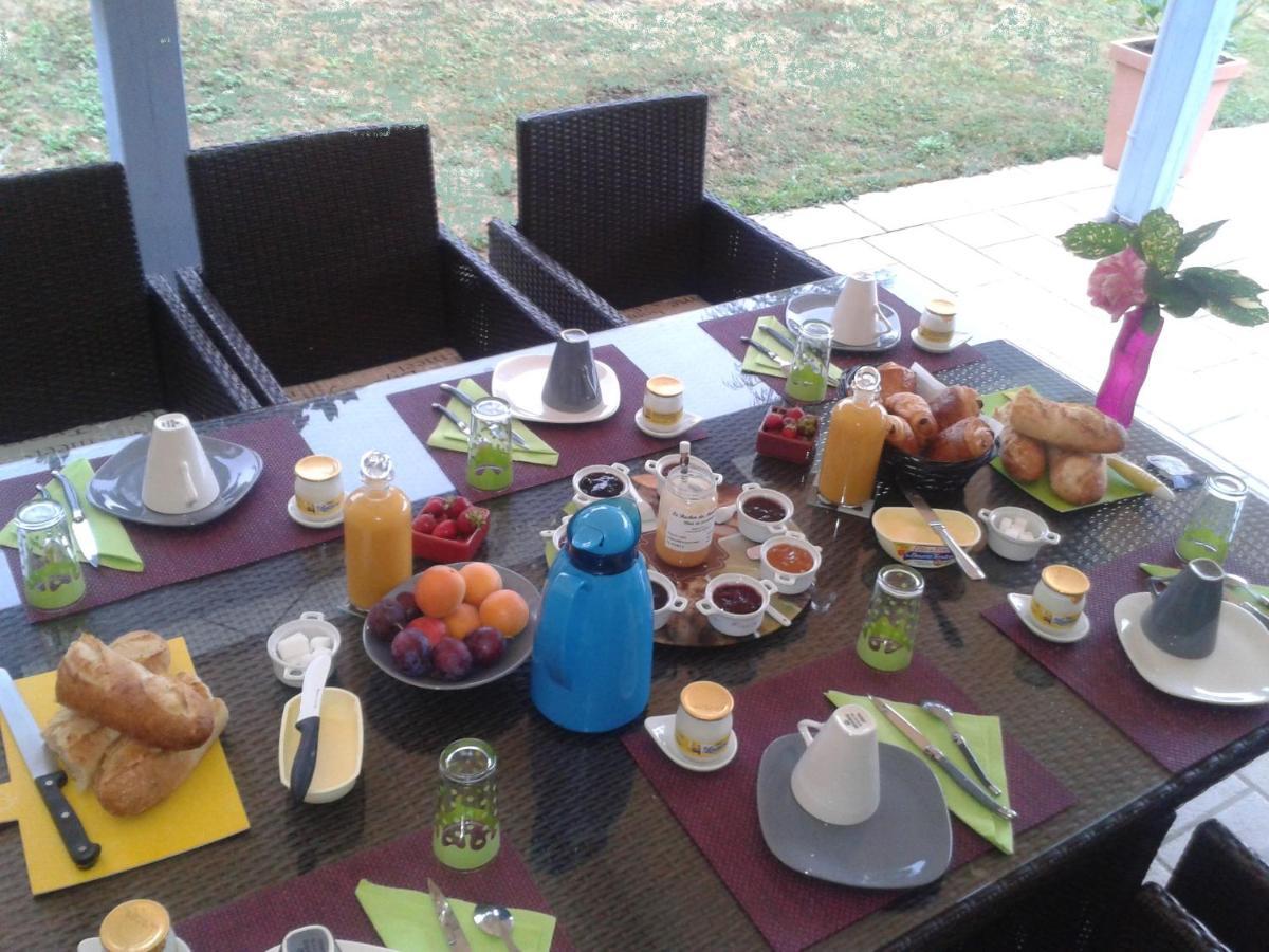Bed and Breakfast Chez Isa Et Dens Marsac-sur-l'Isle Zewnętrze zdjęcie